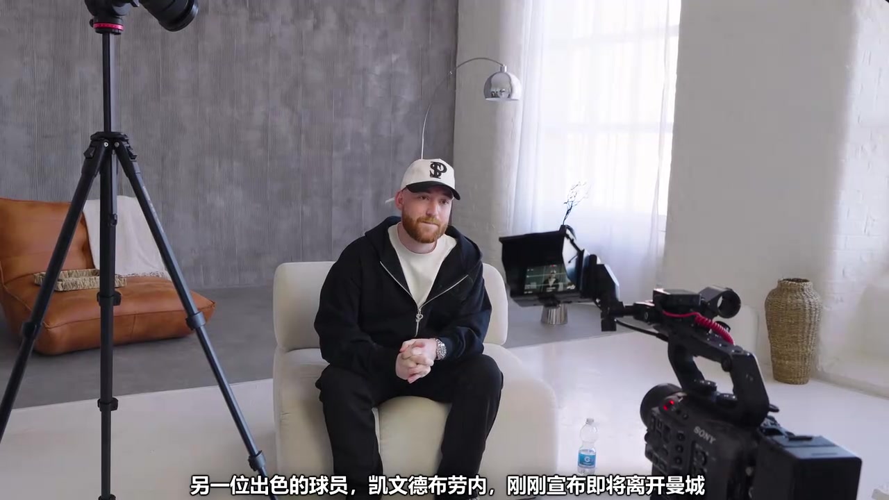 他太溫柔了前曼城裝備員我忙的時候德布勞內會幫助我工作