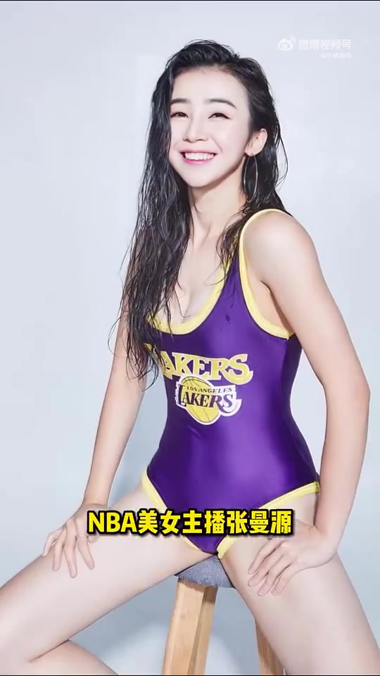 詹姆斯女球迷都這么漂亮的嗎顏值高身材傲人