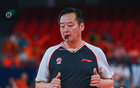 一目了然，媒體人：對比今晚，國內裁判CBA控場差。