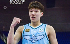 青島逼廣廈至險境，網友熱議青島實力強，持續進步。