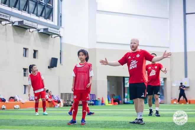 拜仁足球訓練營啟程，五年助武漢江漢足球發展
