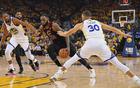 詹姆斯優(yōu)于庫(kù)里？NBA分析師傾向詹姆斯，低估論起