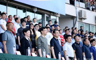南京淮安領導觀“蘇超”，鎮江市長探球員。