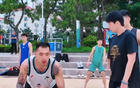 山東隊威海集訓，六點海邊拉練，陶漢林受邱彪指導。
