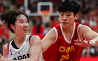 中國女籃24歲籃板猛將，兩戰奪20板！張子宇2米26搶眼。