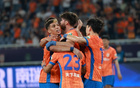 中超：久逢甘霖，贏拼雙響，泰山勝武漢三鎮(zhèn)3:1。